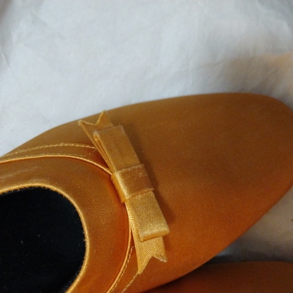 Victoria 's secret slip on shoes. New. Goldfish orange color. - Picture 6 of 7